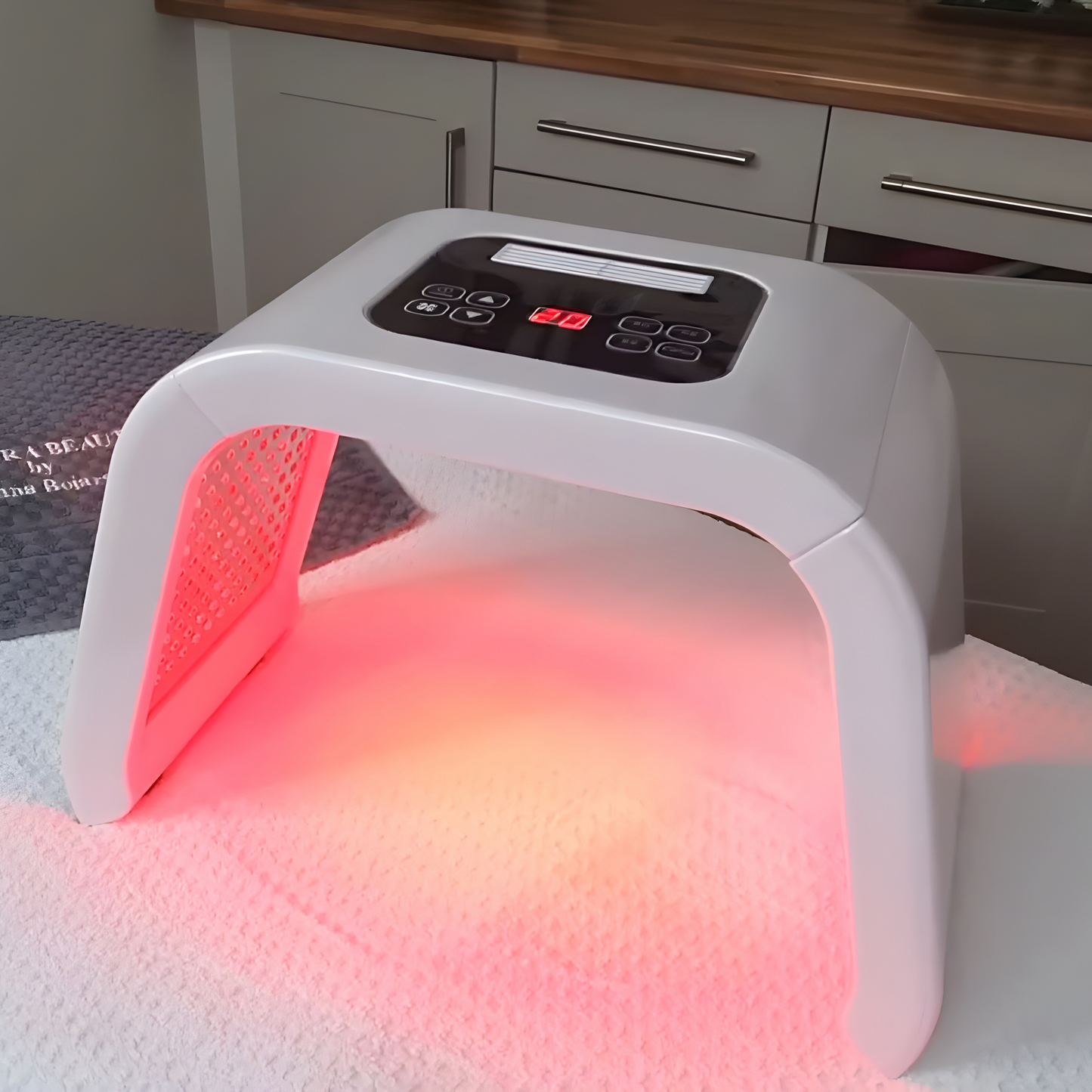 LED Light Therapy Machine